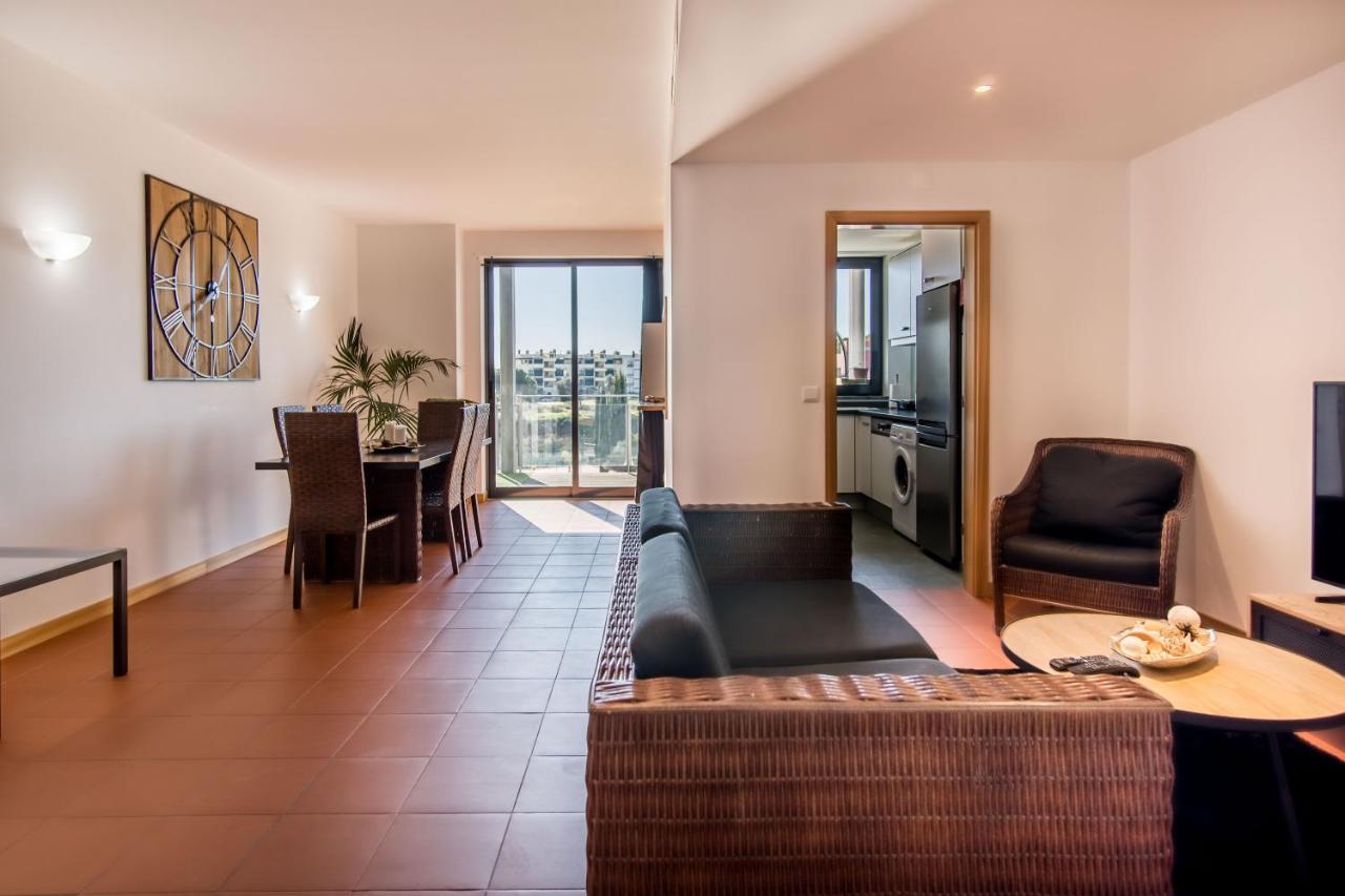 Superbe Appartement Spacieux Avec Terrasse Vue Piscine Vilamoura Kültér fotó