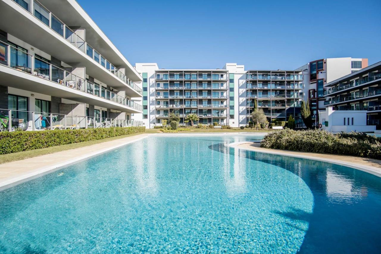 Superbe Appartement Spacieux Avec Terrasse Vue Piscine Vilamoura Kültér fotó