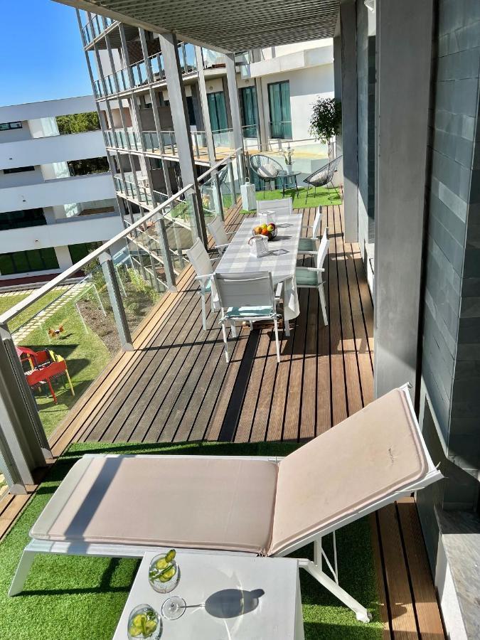 Superbe Appartement Spacieux Avec Terrasse Vue Piscine Vilamoura Kültér fotó