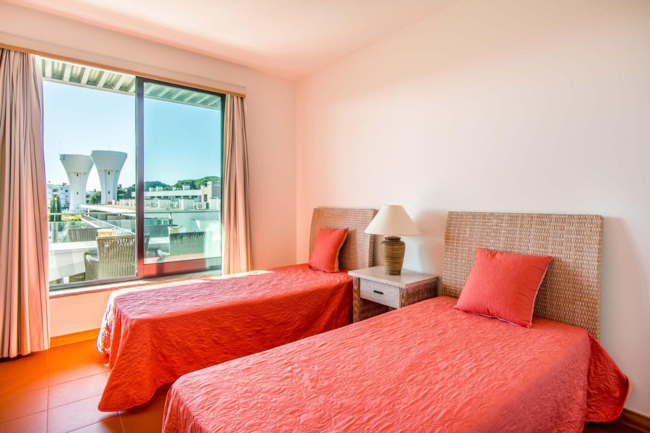 Superbe Appartement Spacieux Avec Terrasse Vue Piscine Vilamoura Kültér fotó